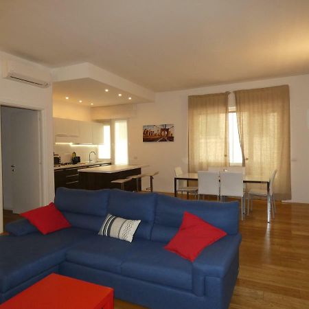 Ferienwohnung Chez Andrea La Spezia Exterior foto